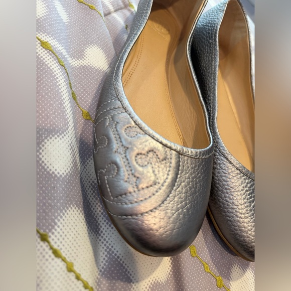 Tory Burch Metallic Silver Flats - Picture 4 of 5